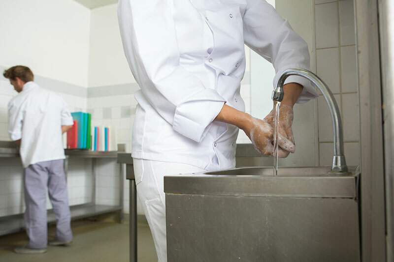 Lavage des mains en cuisine